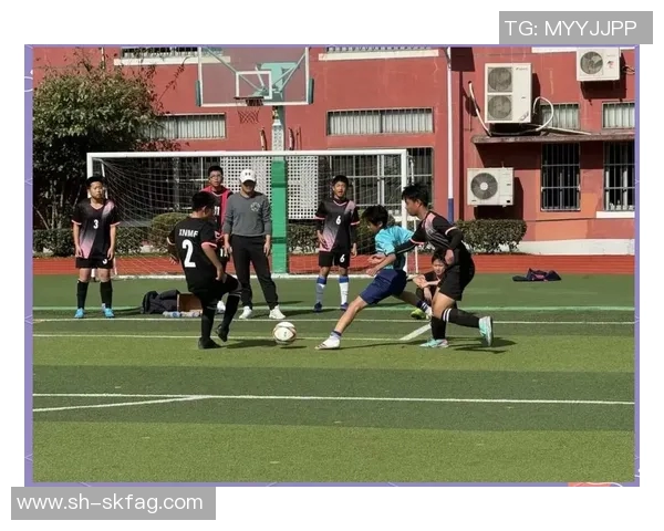 徐汇区体育馆精彩足球比赛直播全程回顾与精彩瞬间分享