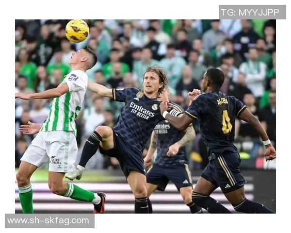 皇马与墨西哥美洲精彩对决直播全程回顾与分析 皇马与墨西哥美洲精彩对决直播全程回顾与分析