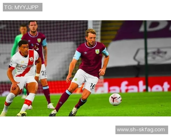 英冠焦点战加的夫城迎战狼队争夺关键三分 英冠焦点战加的夫城迎战狼队争夺关键三分