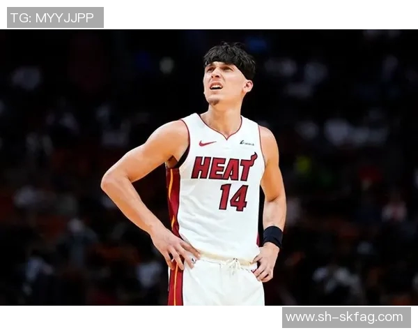 泰勒希罗的篮球之路：从新秀到明星的成长历程与挑战